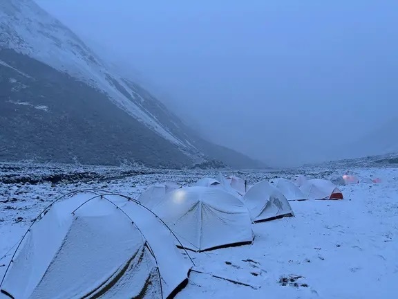 岭:徒步穿越者大撤离背后pg电子娱乐平台致命冷龙(图2) 岭:徒步穿越者大撤离背后pg电子娱乐平台致命冷龙(图2)